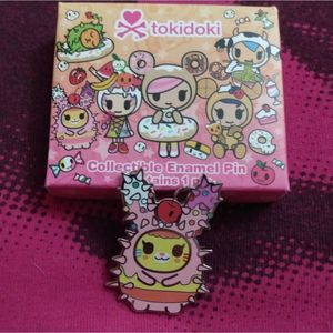 Tokidoki Shortcake bunny pin rabbit kawaii